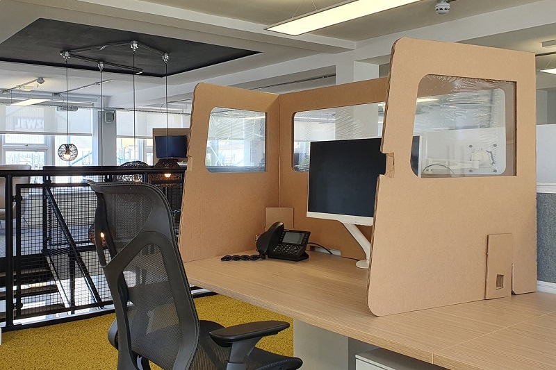 Sustainable and cost-effective cardboard 3-way desk shield launches for first time in UK