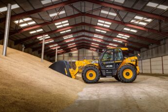 JCB high productivity arable machines at the Cereals event