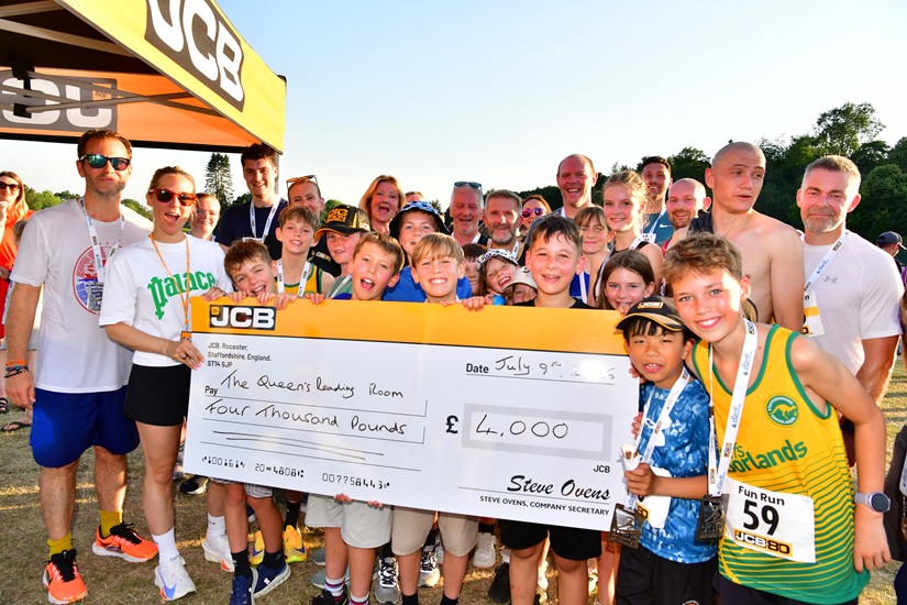 Runners brave 30° heat for 43rd lakeside 5 race and fun run